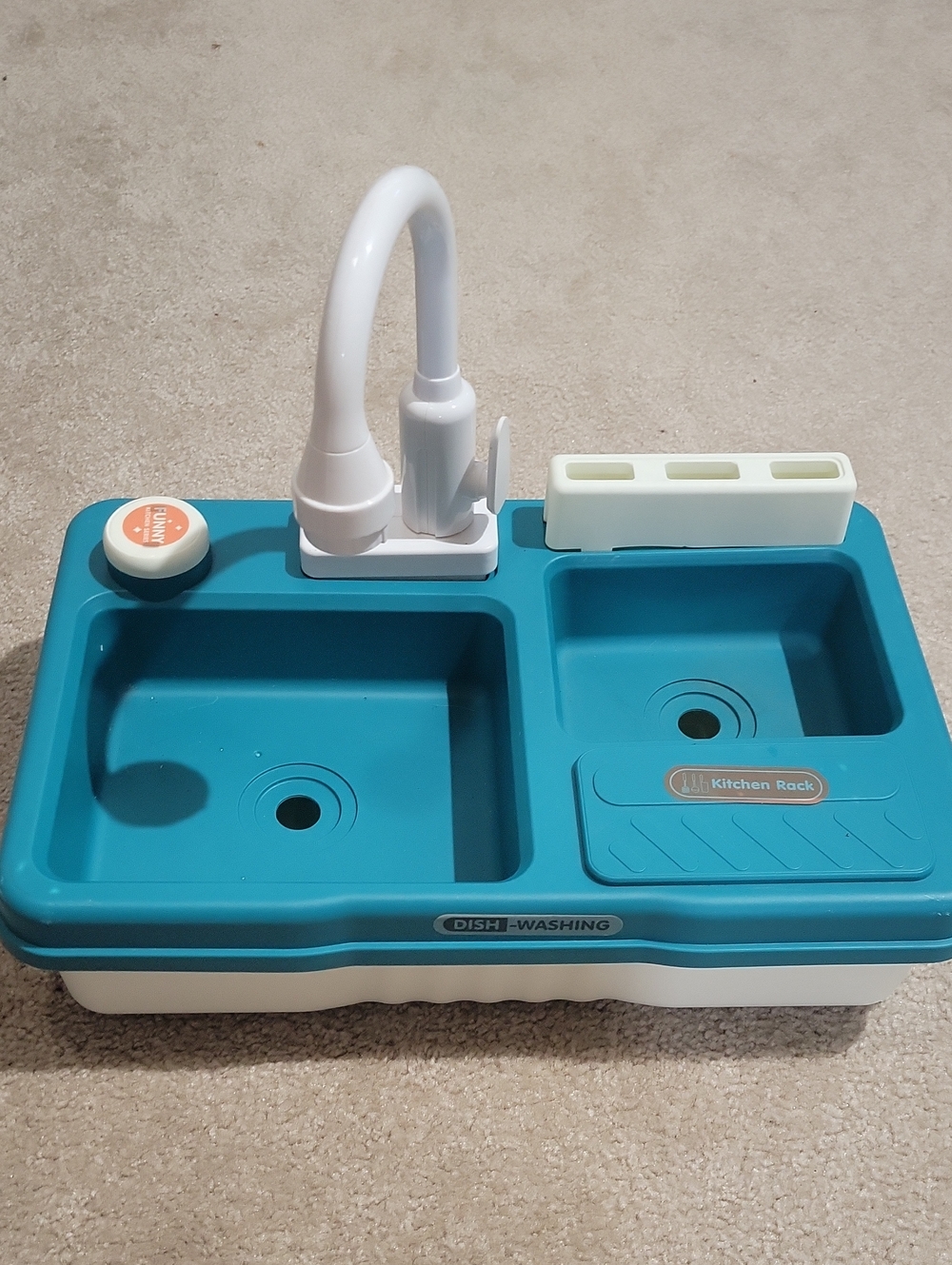 Toy Kitchen Sink Playset - Teal and White. ***NOT SURE IF WORKS WITH WATER.